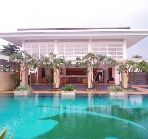 Summarecon Bekasi Club House Maple